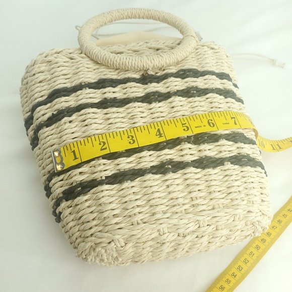 New York & Company Womens Beige Striped Rectangle Wicker Drawstring Handbag - Picture 7 of 13